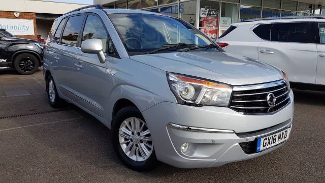 SsangYong Turismo 2.2 EX 5dr MPV Diesel Silver