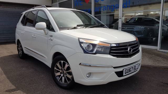 SsangYong Turismo 2.2 ELX 5dr Tip Auto 4WD MPV Diesel White