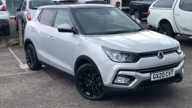 SsangYong Tivoli 1.6 LE 5dr Auto Hatchback Petrol Red