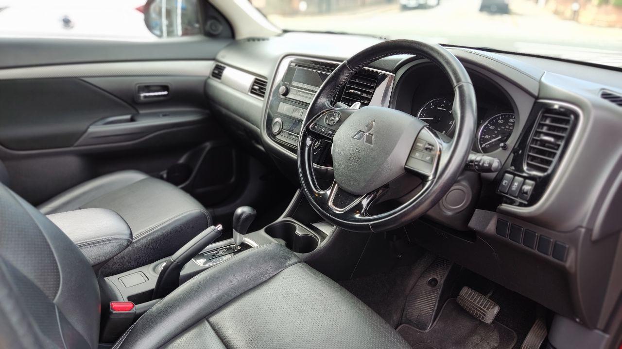 2015 Mitsubishi Outlander 2.2 DI-D GX3 5dr Auto