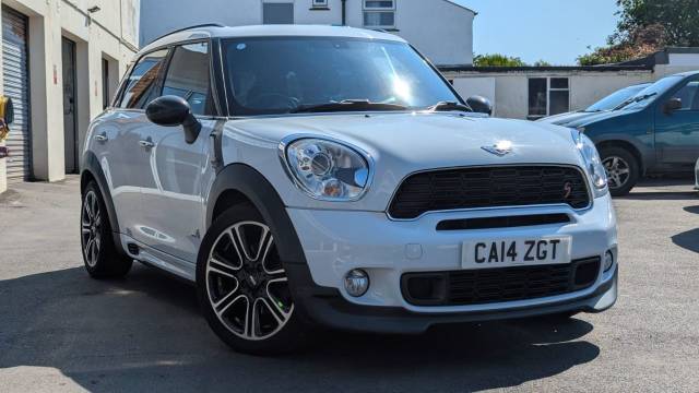 Mini Countryman 1.6 Cooper S ALL4 5dr Hatchback Petrol White