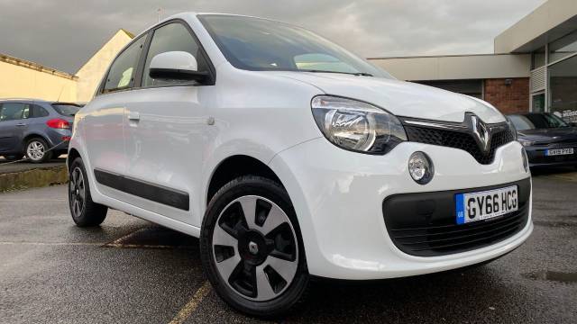 Renault Twingo 1.0 SCE Play 5dr Hatchback Petrol White